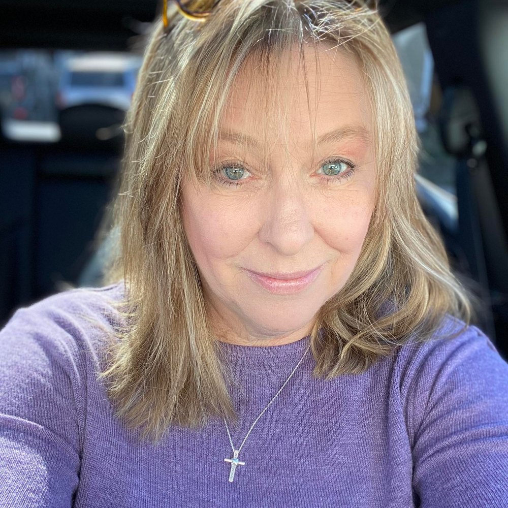 Meet your Posher, Dee